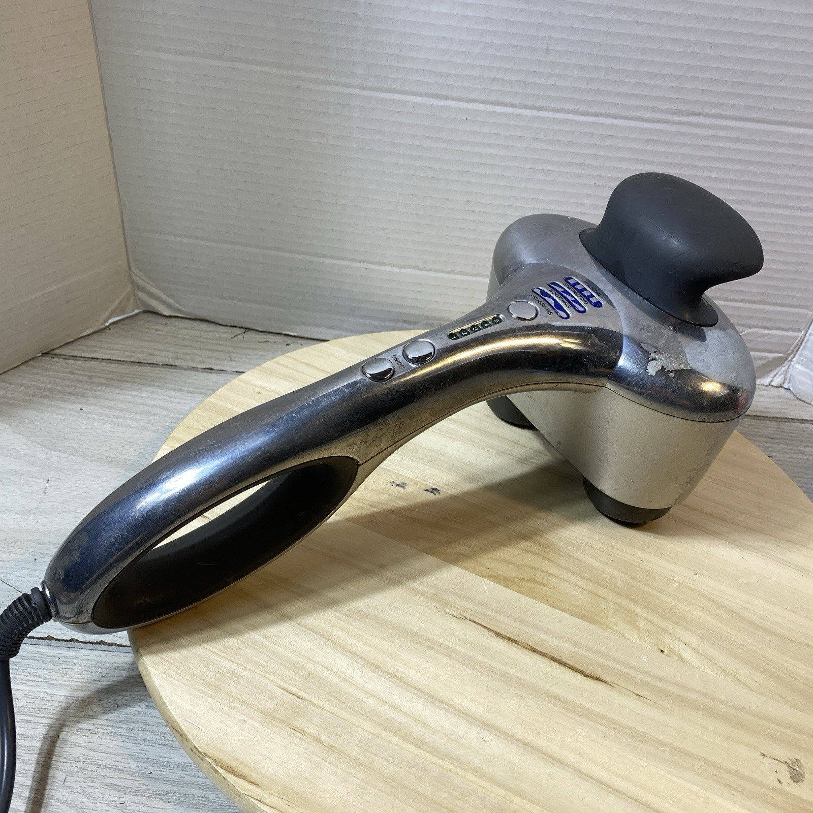 Brookstone Max BST-007 Dual Node 5 Speed 3Programs Full Body Percussion Massager