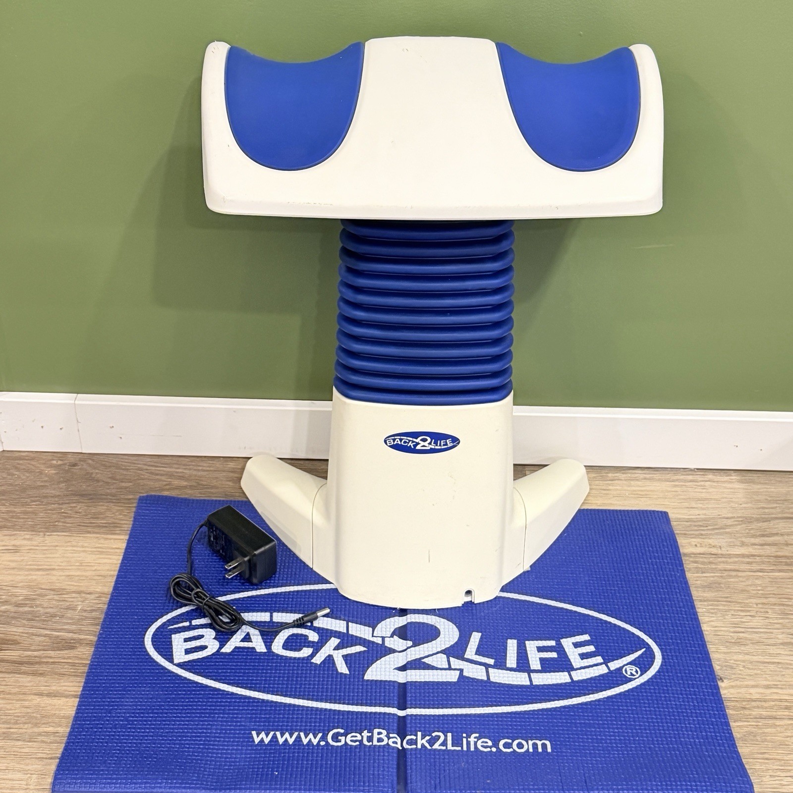 Back2Life Therapeutic Back Pain Massager Continuous Motion Machine B2L W/ Cord