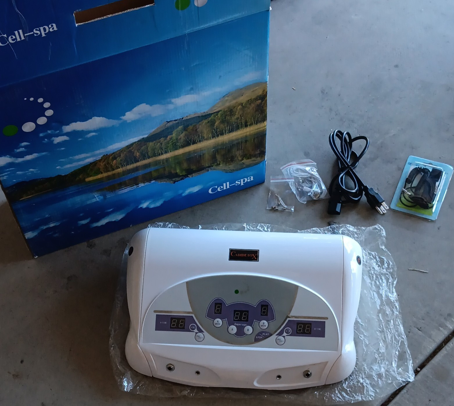 Cell-spa Foot Massage Machine Vibrating Corded 111-120V 4 Heads White