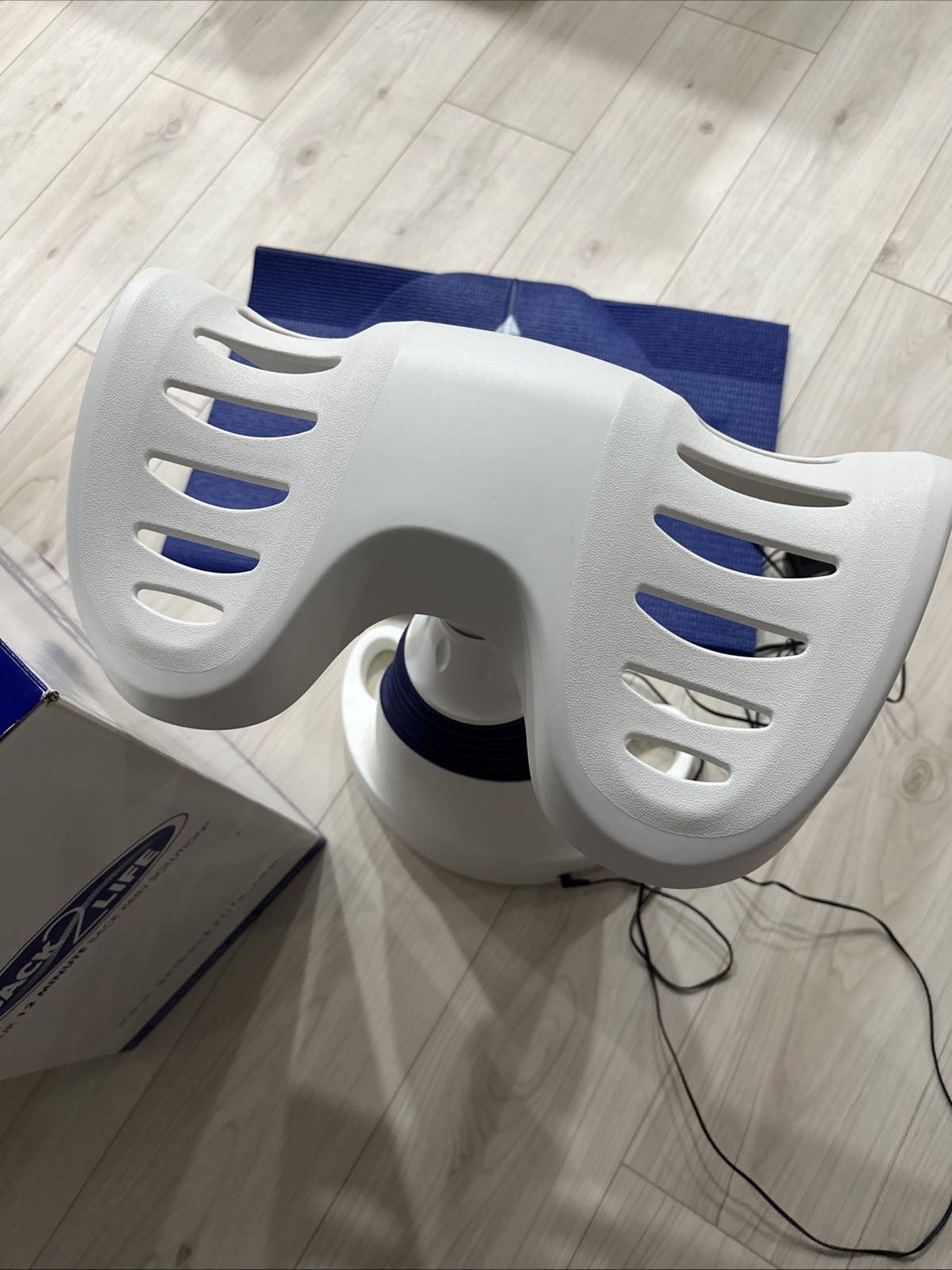 Back2Life Therapeutic Massager B2LA Chi Machine. Tested Works!