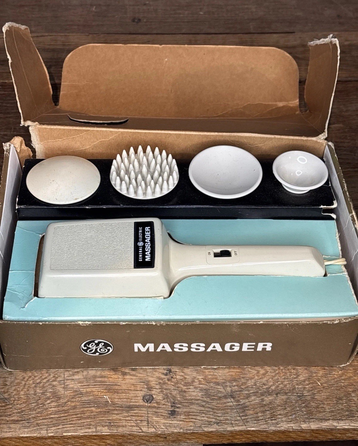 Vintage GE MR-1 Personal Massager in Original Box w/4 Attachments Manual WORKS!