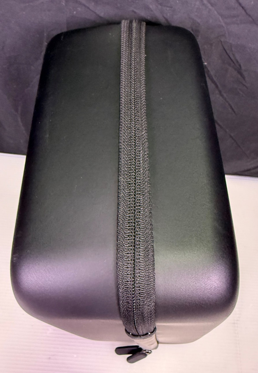Theragun Prime & G3 (w/case & acc) Lot Percussive Therapy Black/White Massagers