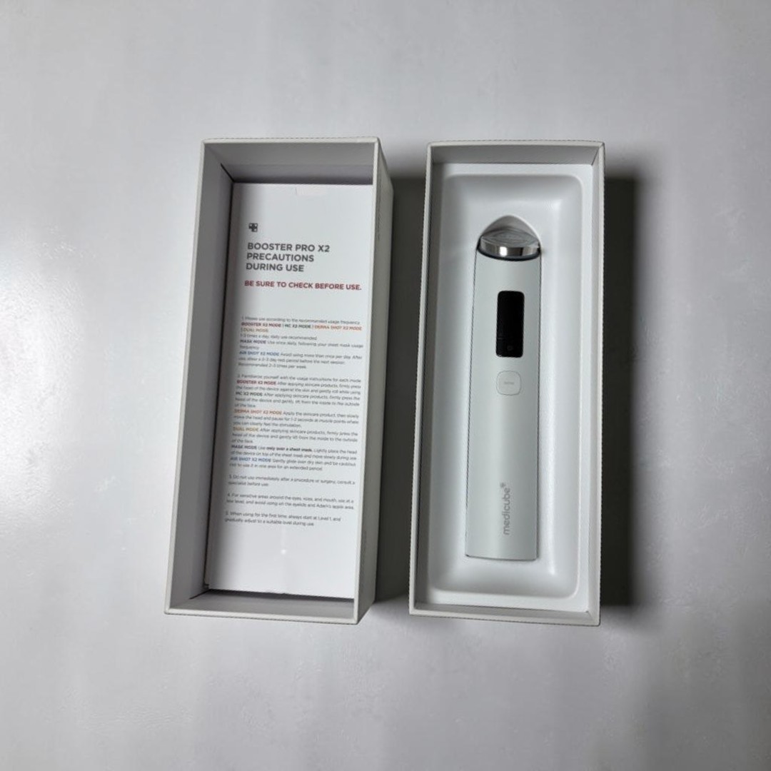 Medicube 2026 New AGE-R Booster Pro x 2 White Home Skin Care Device