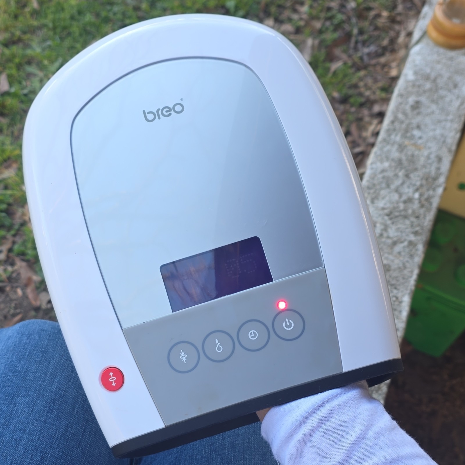 Breo Heated Electric Hand Massager White Gray Air Compression Digital Display