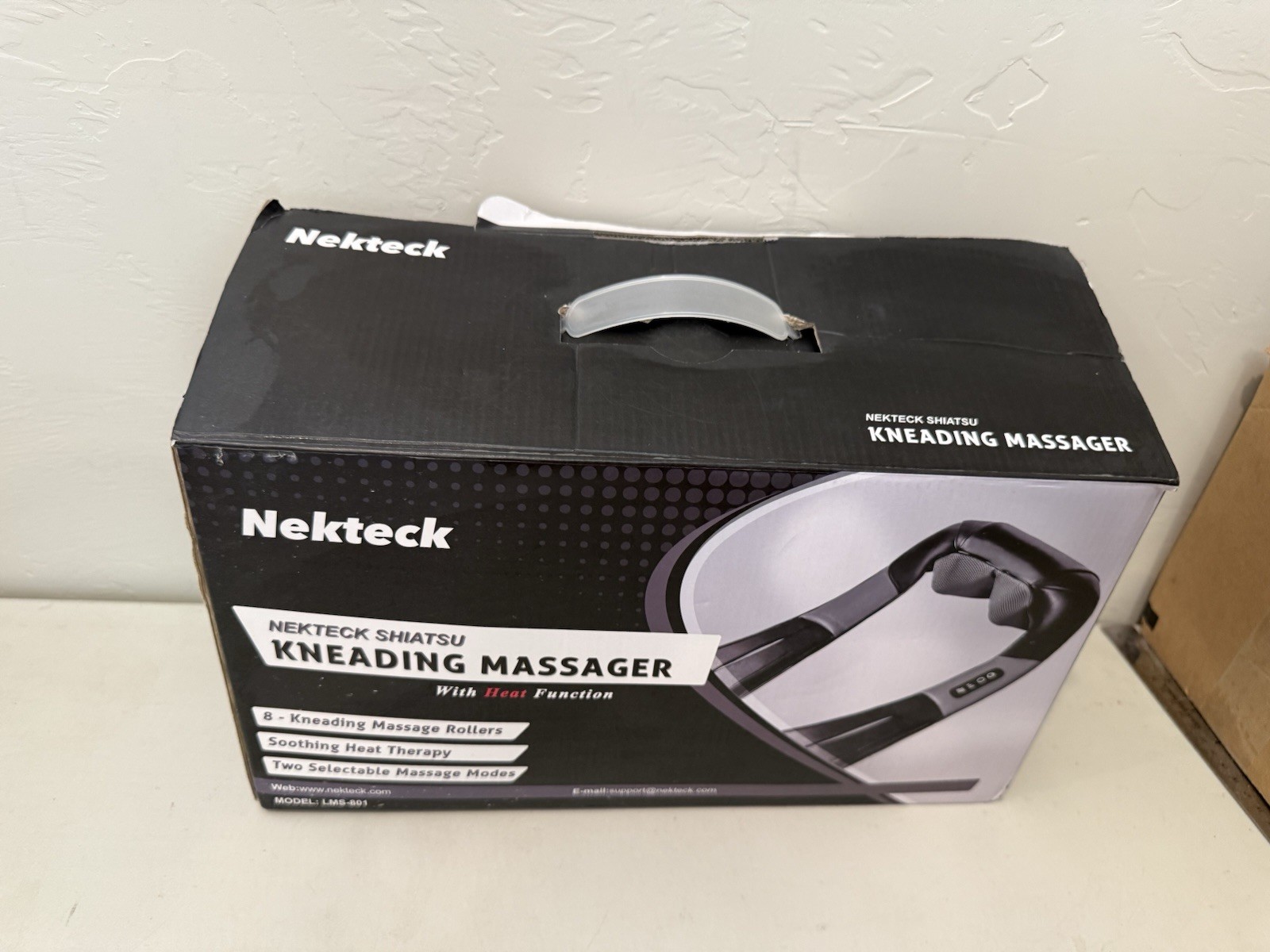 Nekteck Shiatsu Deep Kneading Massage Pillow