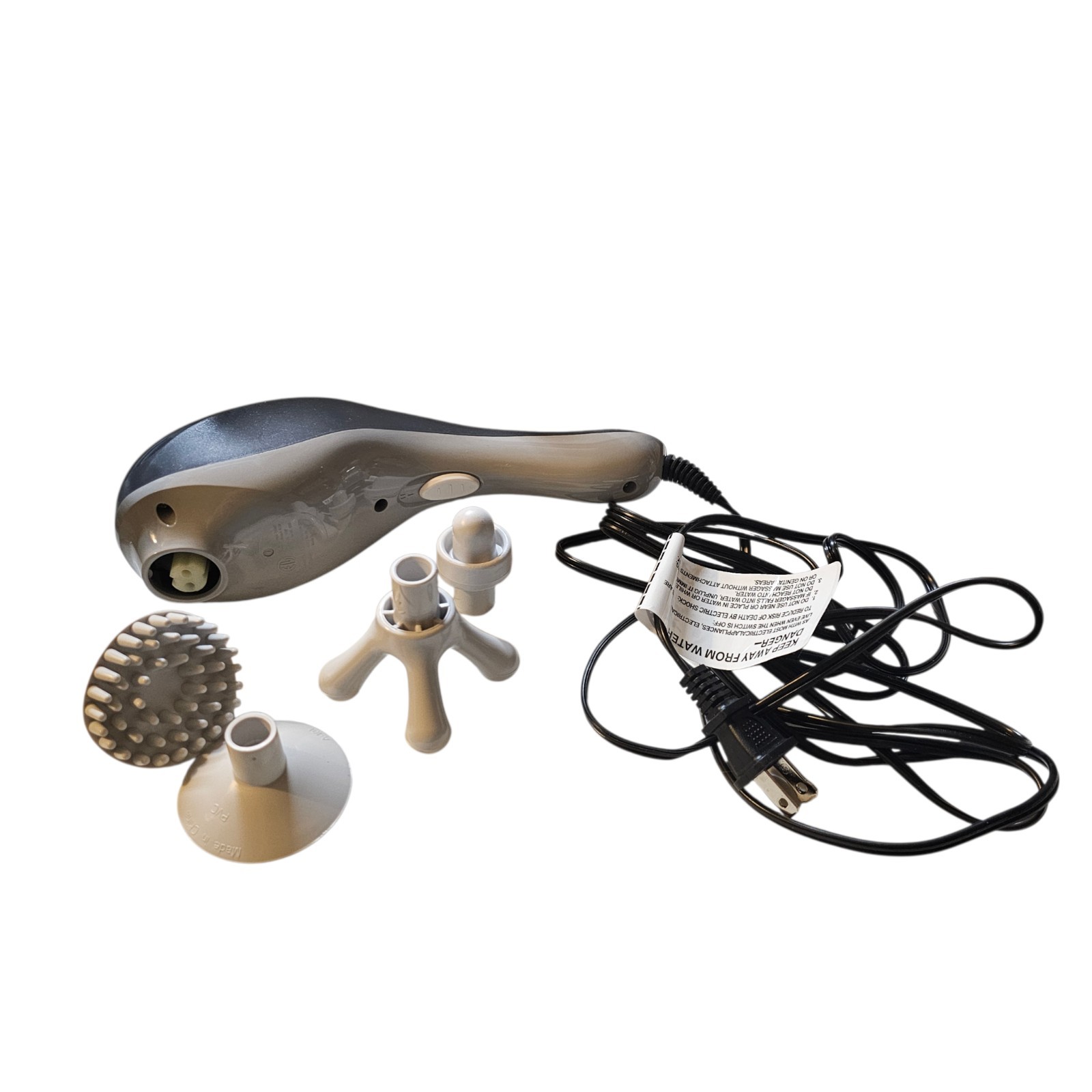 Wahl Massager 4120-600 Two Speed All-Body Compact Design 4 Attachments 9′ Cord