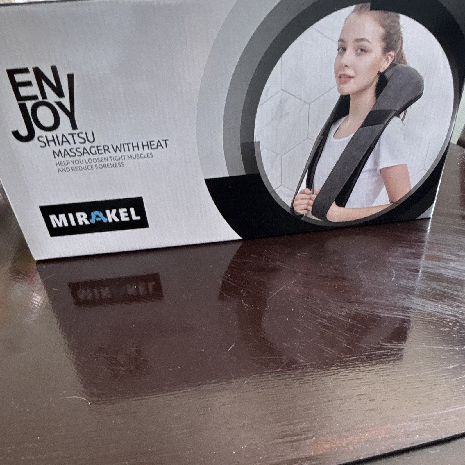 Mirakel En Joy Shiatsu Heated Neck & Shoulder Massager Gray MI-BLT-1
