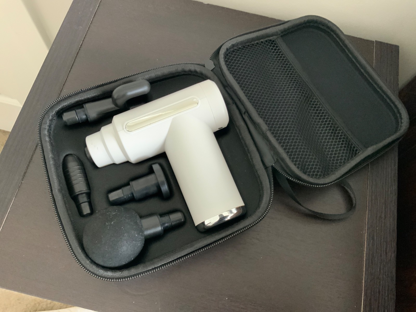 BLUZEN Mini Percussion Massager w/ Carry Case + FREE GAIAM Dual Finger Massager