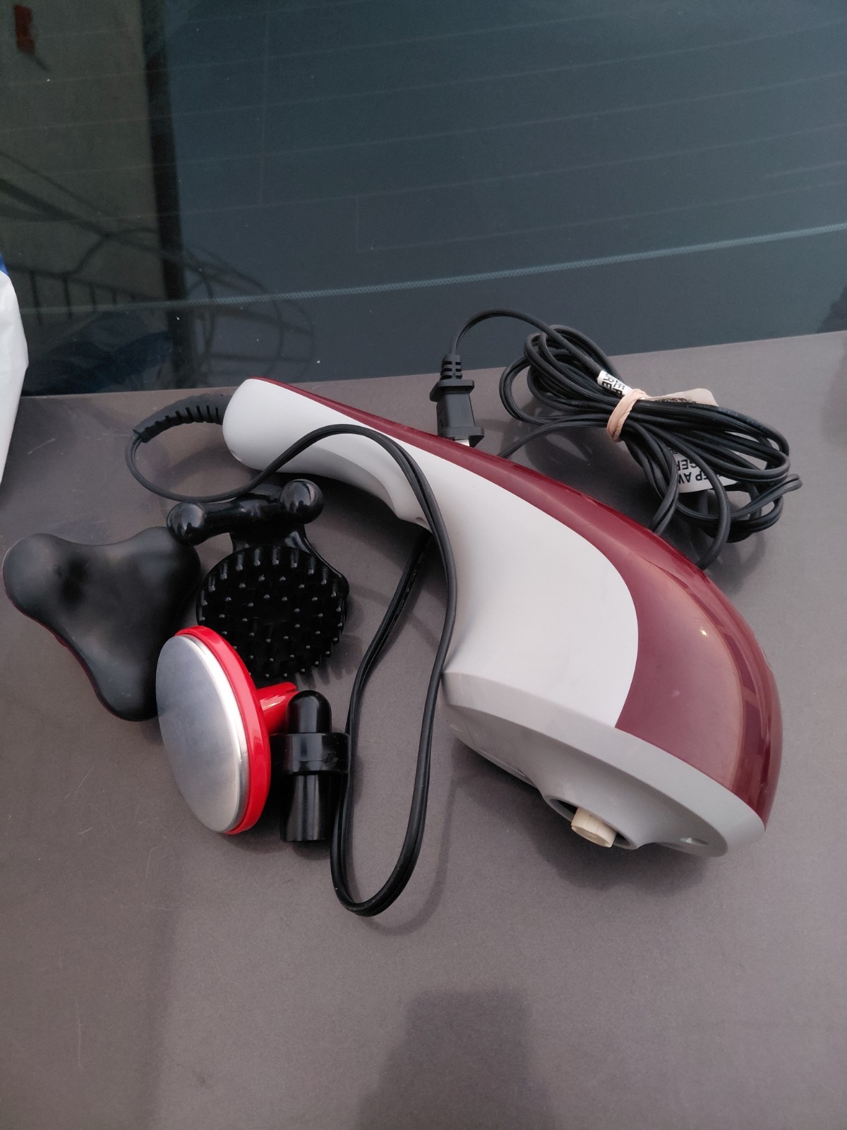 Wahl 4295A Hot /Cold Therapy Handheld Massager Full Body Massager W/5 Attachment