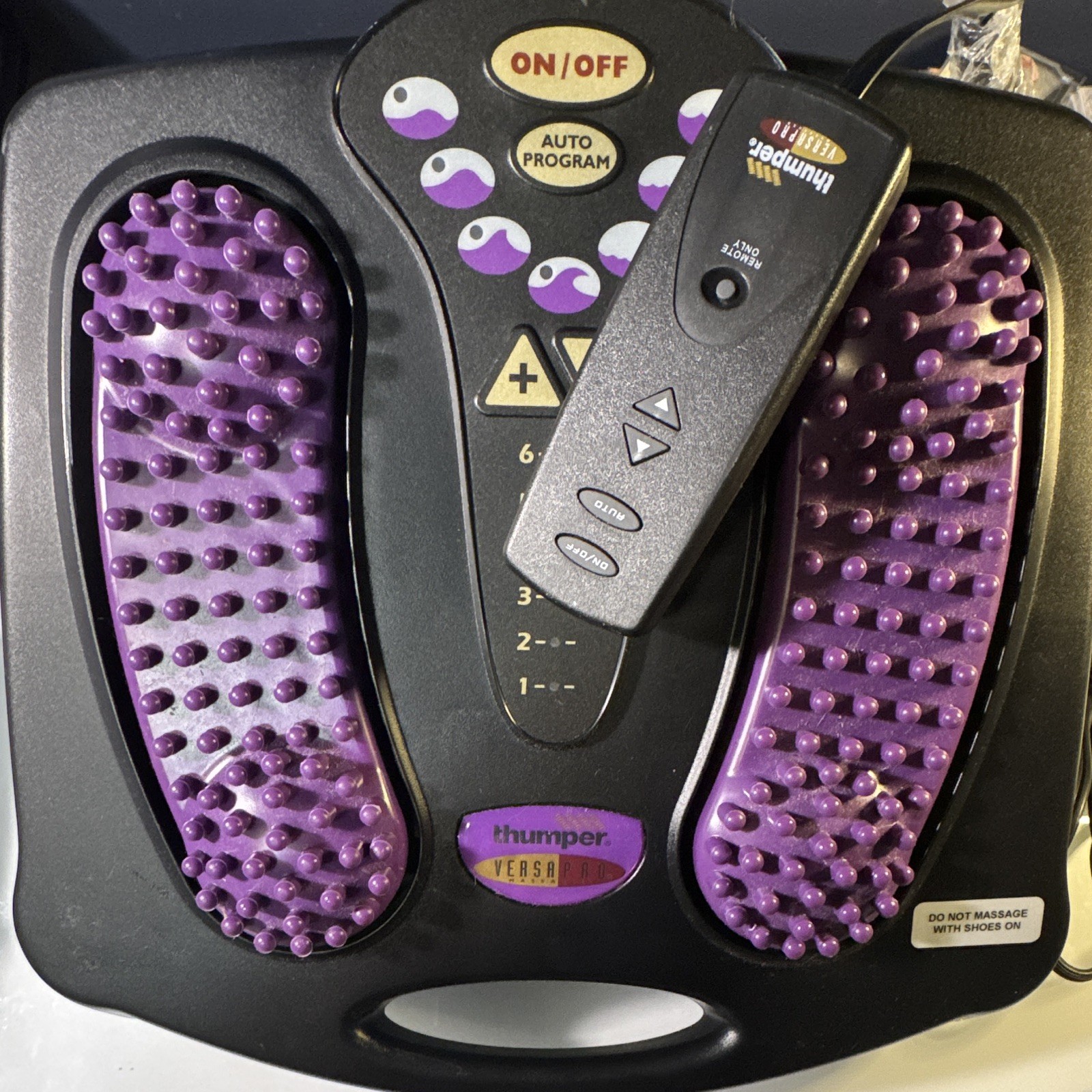 Thumper VersaPro 403NA Vibrating Foot Massager w/ Remote, Black/Purple 120V