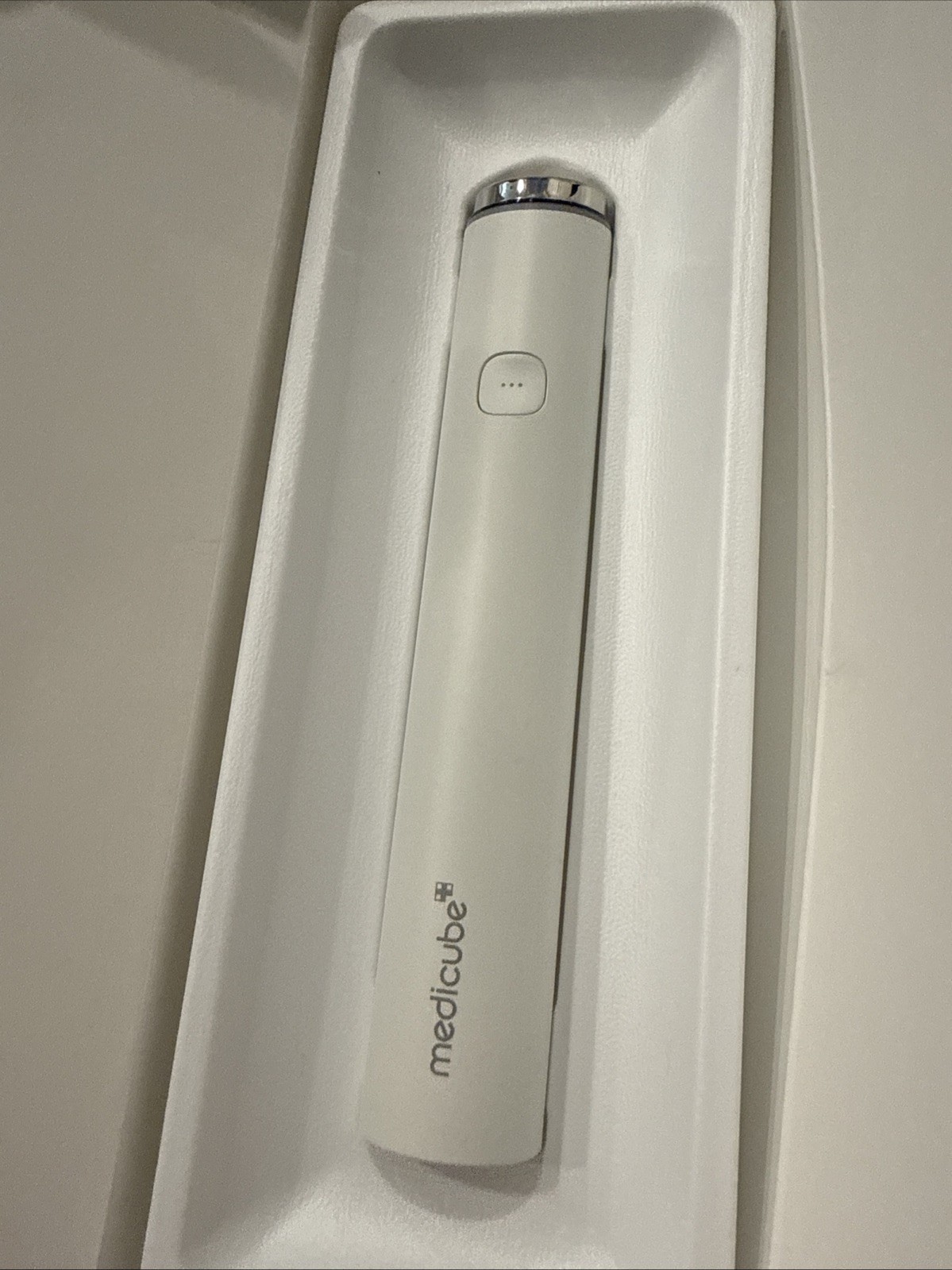 Medicube AGE-R Booster Pro Mini Skin Care Device White