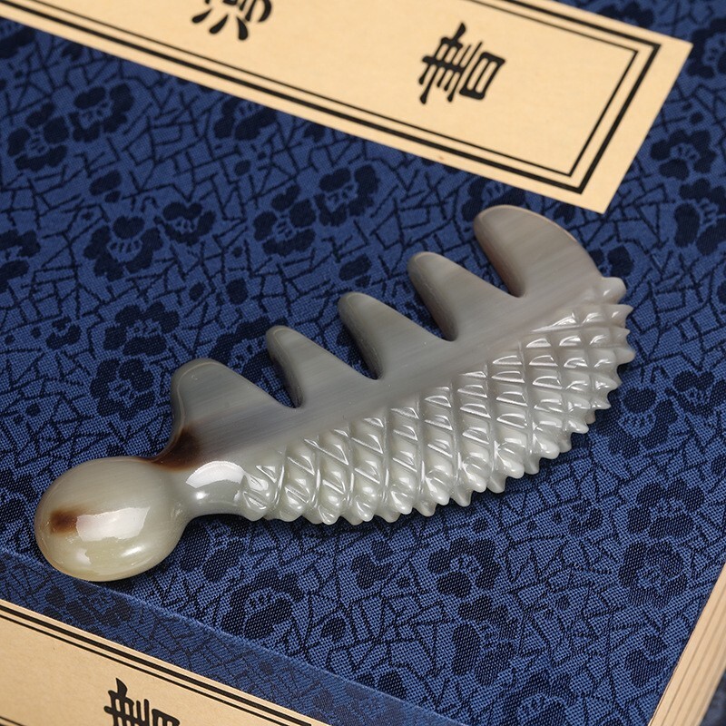 China Health Care Yark Horn Scraping Plate Hedgehog Gua Sha Board Massage Comb