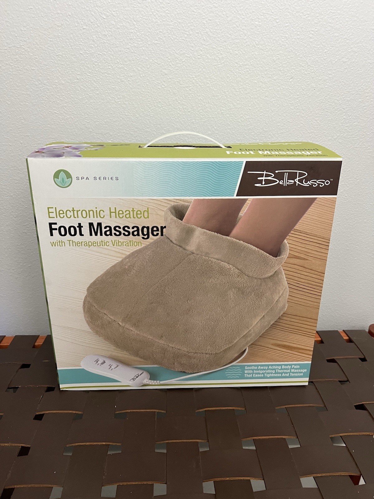 Foot Massager with Remote Electronic/Heated/Vibrates by BellaRusso Brand New