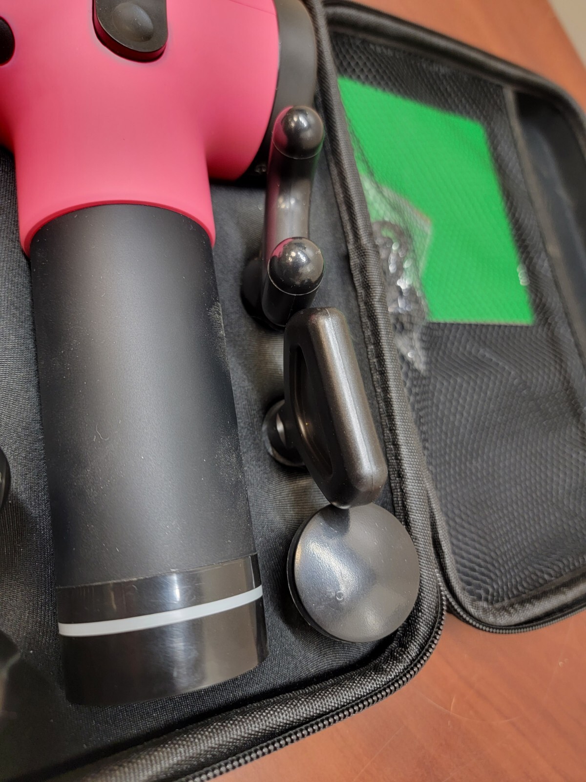 Knuckles Pink Electric Handheld Massage Gun, 1A, 2500mAh, In Carry Case c-x