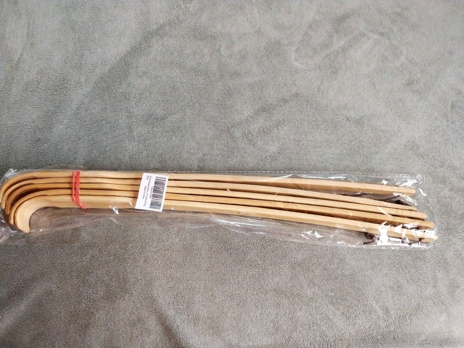 Classic Bamboo Back Scratchers – 16.5” Long for Easy Itching Relief, 12 Count