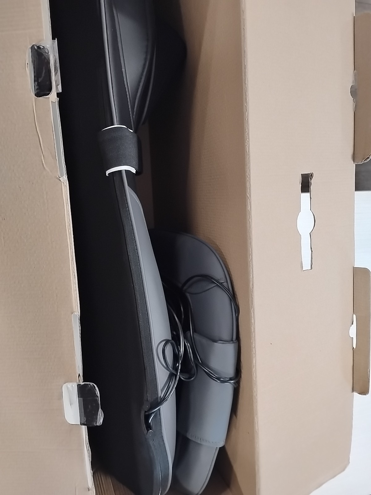 [Open Box] Daiwa Felicity Heated Shogun 4D Shiatsu Kneading & Tapping Back Seat