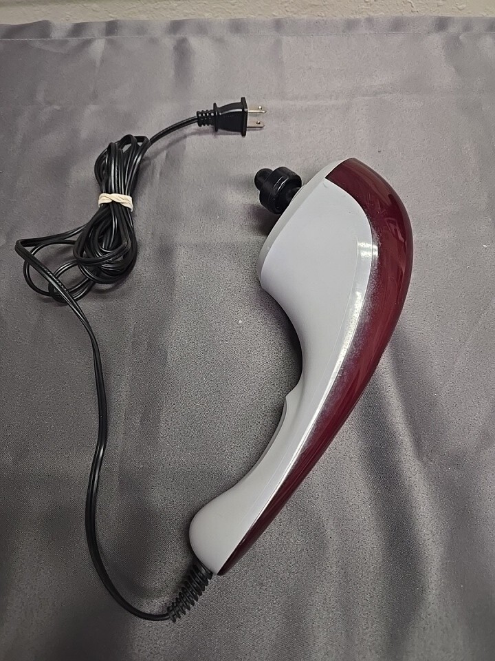 Wahl Heating Massager Burgundy And Gray (No Extra Attachments Included) Plug In