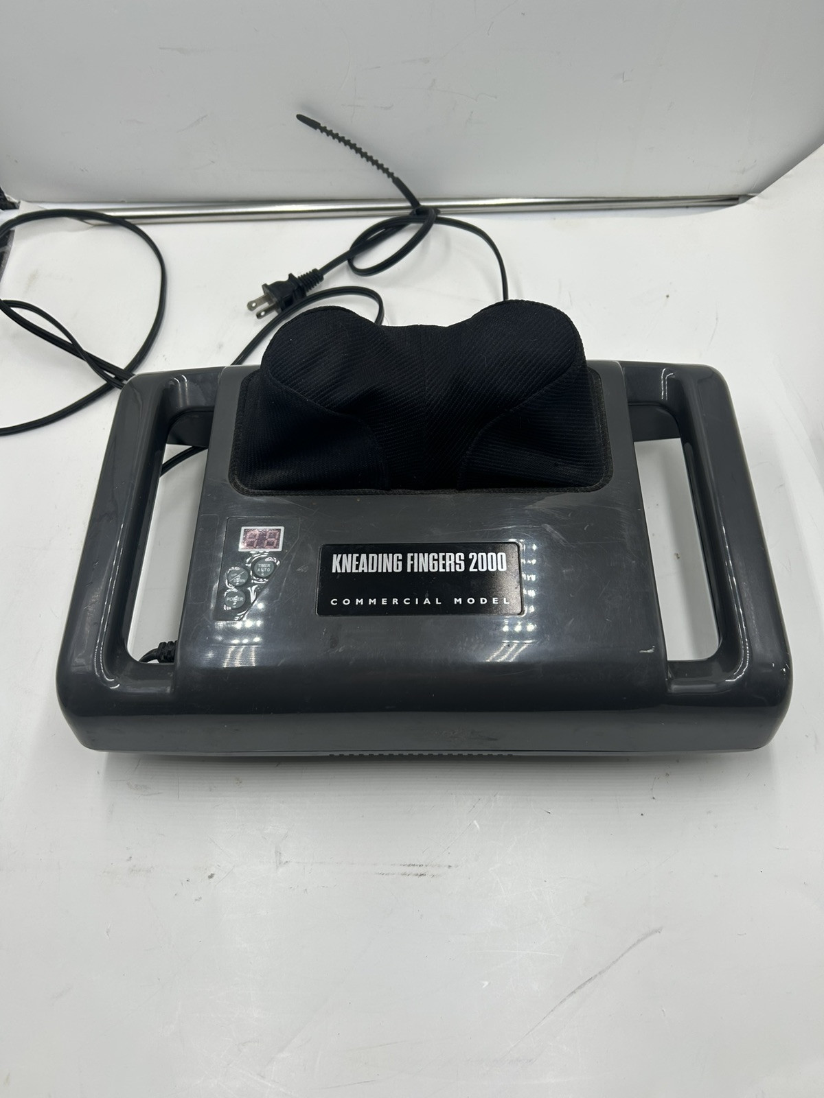Kneading Fingers 2000 Commercial Model CS-708 Portable Massager Works Great