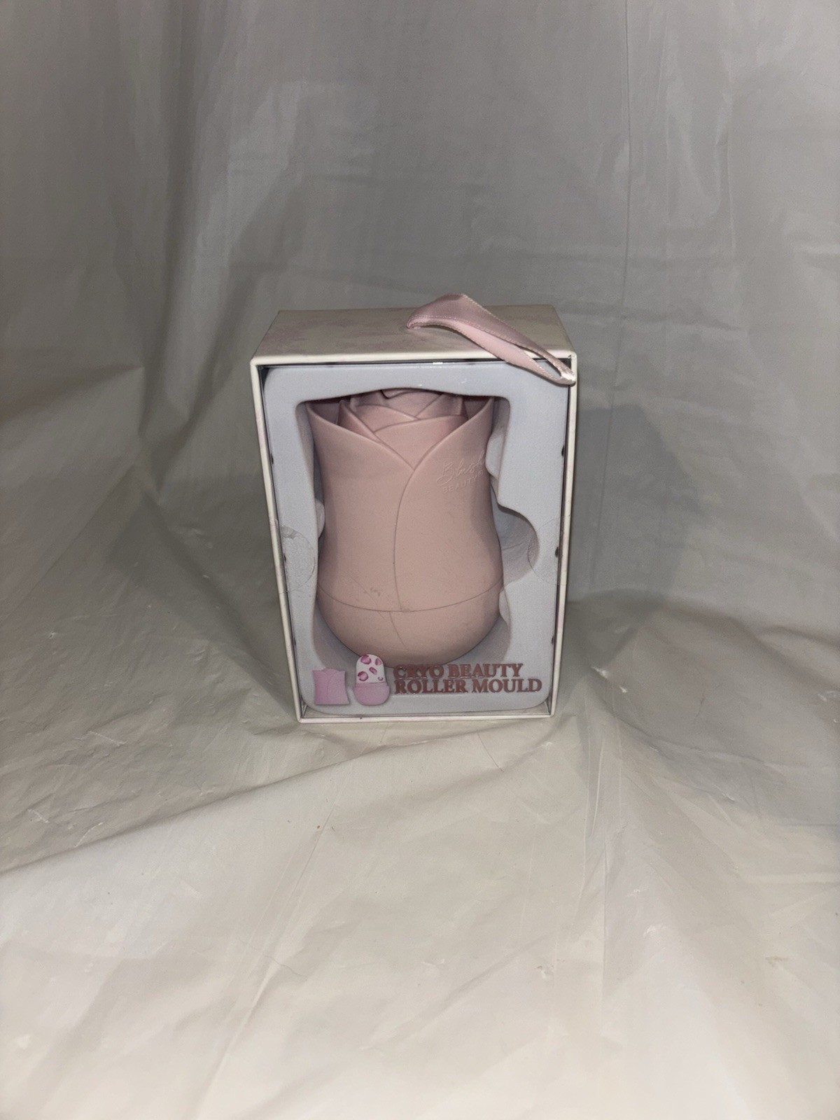 Blush Beauty Cryo Beauty Roller Mould NIB. F 6