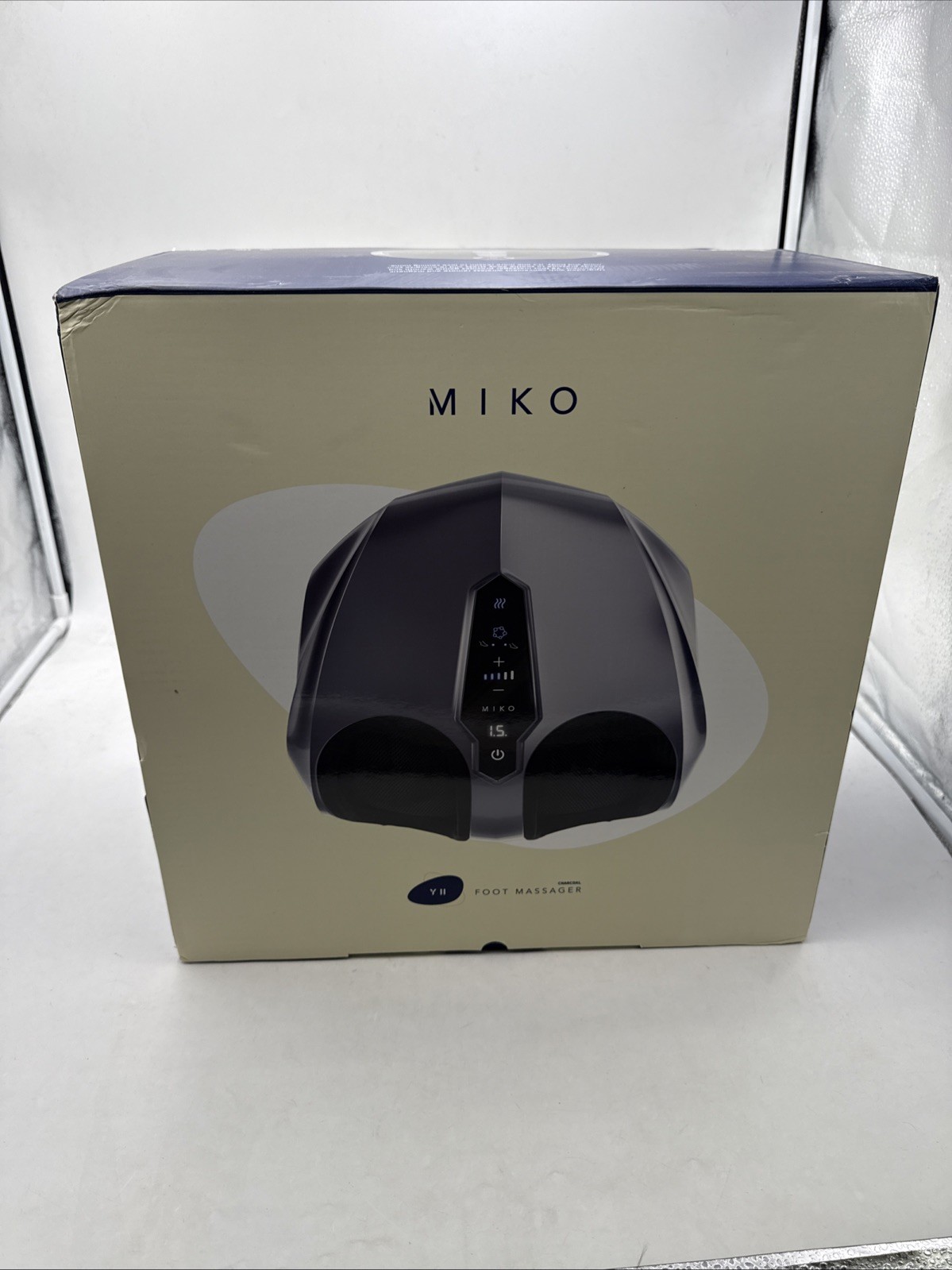 MIKO Y11 Foot Massager Shiatsu Heat Compression Black w/ Charger Open Box