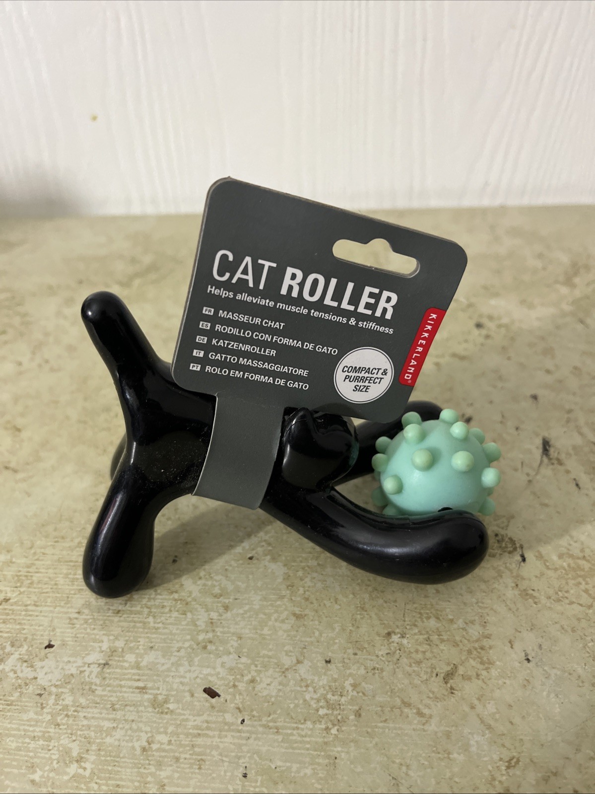 1 PC Novel Cat Shape Massager Relieve Sore Muscles with this new massager Black