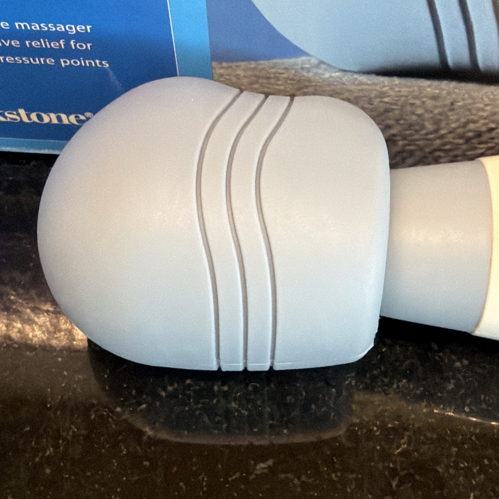 Brand New! Brookstone Soft Touch Acuvibe Cordless Personal Massager With Charger