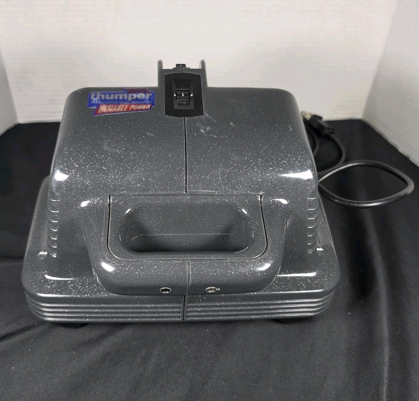 Thumper 1007-D Variable Power Professional Body Massager