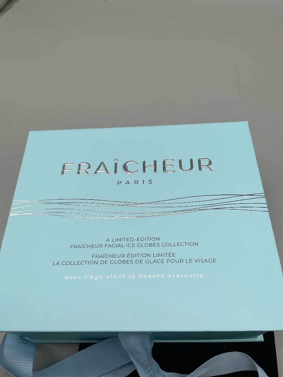 Fraîcheur Paris Ice Globes Limited Edition Facial Ice Globes Pink Open box
