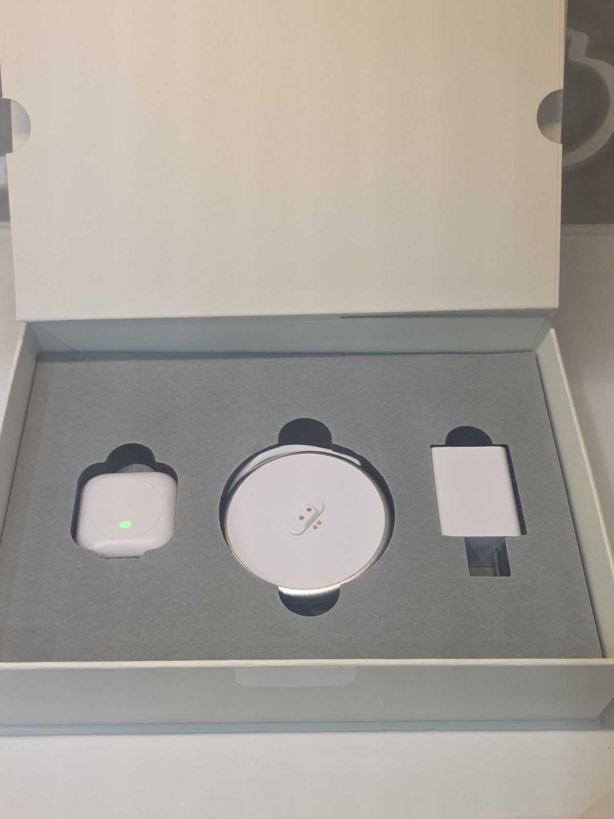 Hinge Health Enso Wireless TENS Muscle Nerve Therapy New Open Box