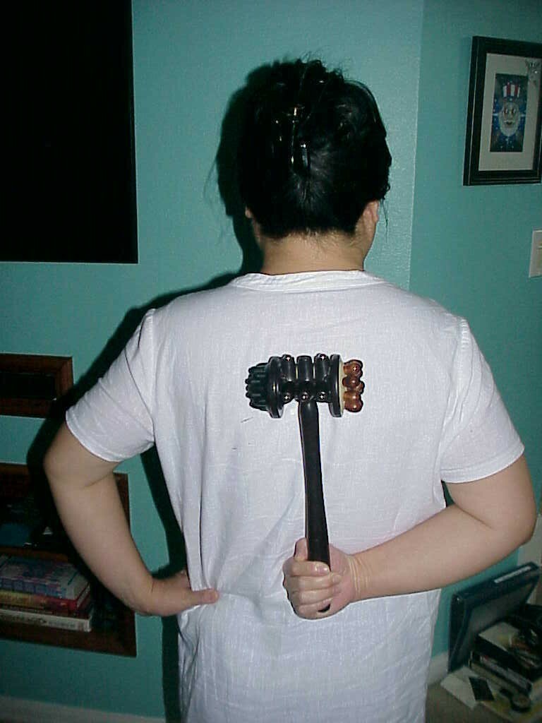 THOR’S MASSAGE HAMMER 6 SIDED WOOD MASSAGER AMAZING GIFT FOR YOUR BACK !!