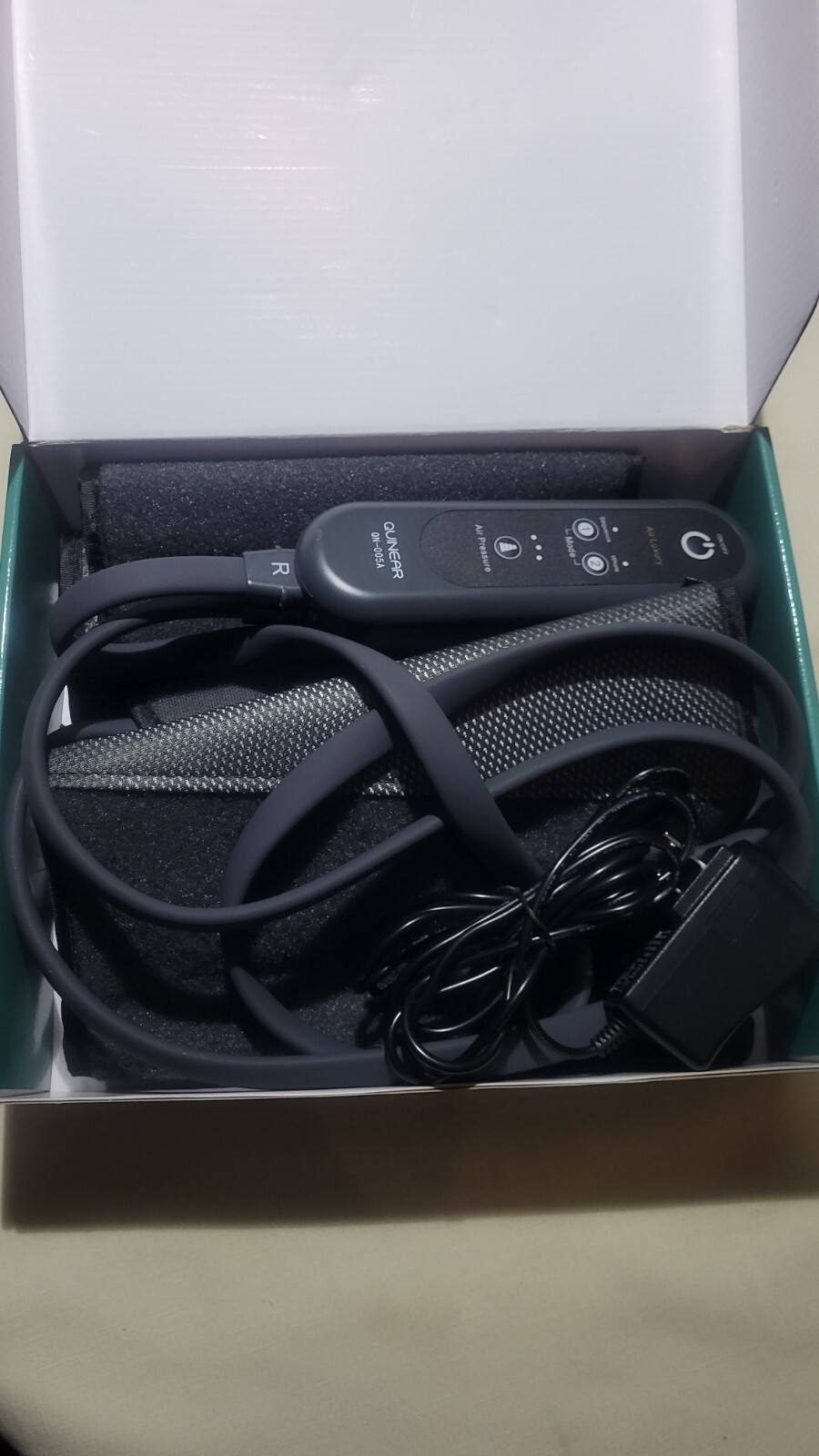 Quinear QN-005A White Black 36 Air Compression Leg Massager