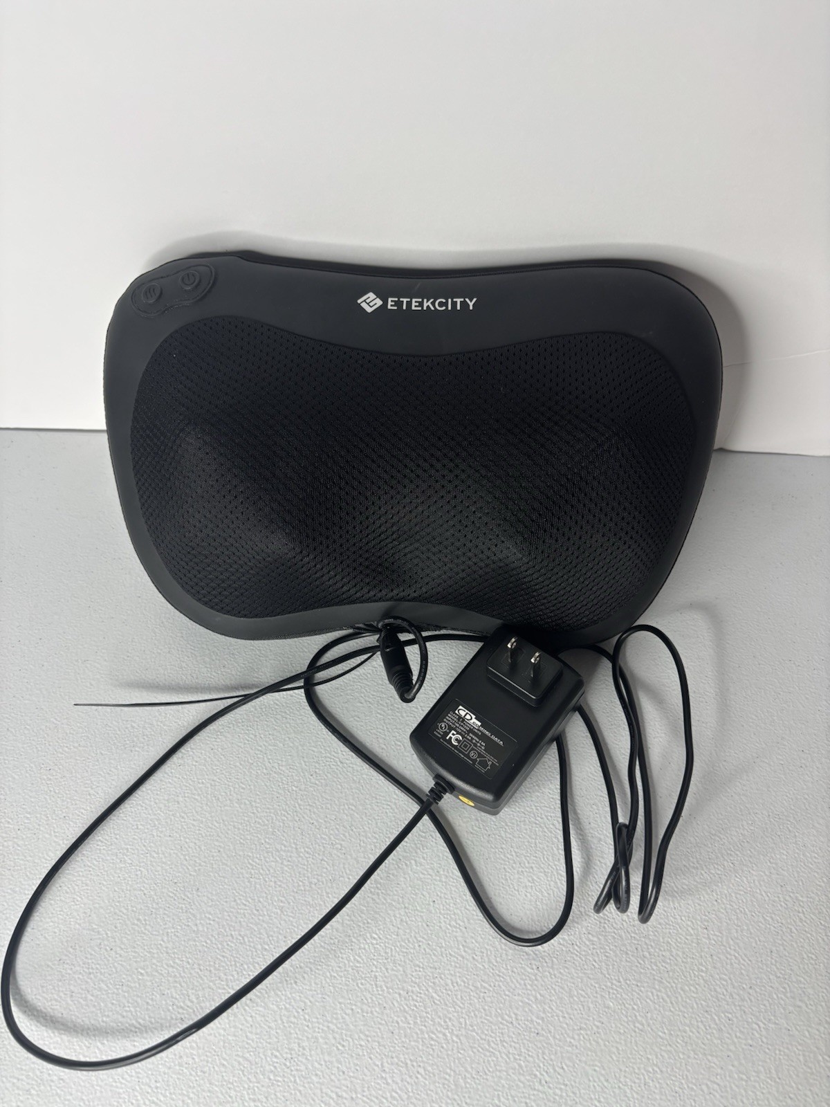Etekcity Shiatsu Back Neck Massage Pillow with Heat