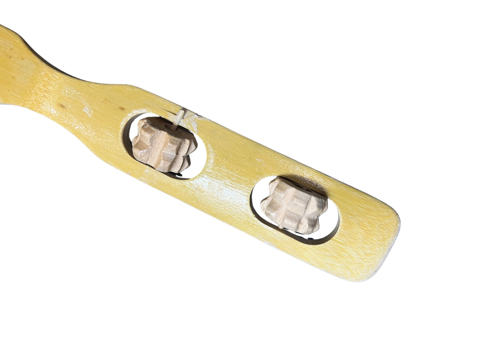 1 pc Bamboo Back Scratcher Massage Roller.