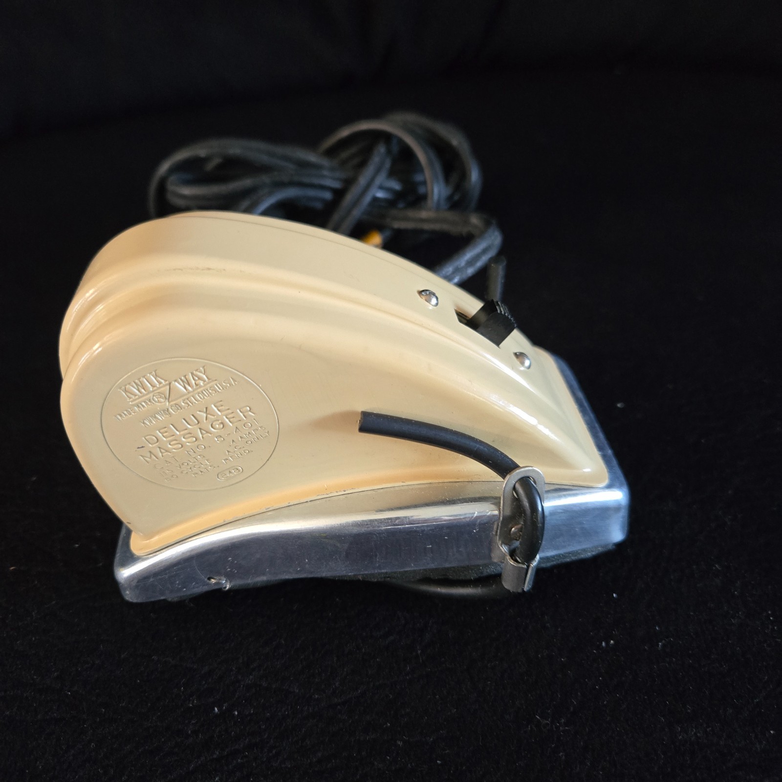 Vintage Mid-20th Century Kwik Way Deluxe Electric Massager Model 8-401