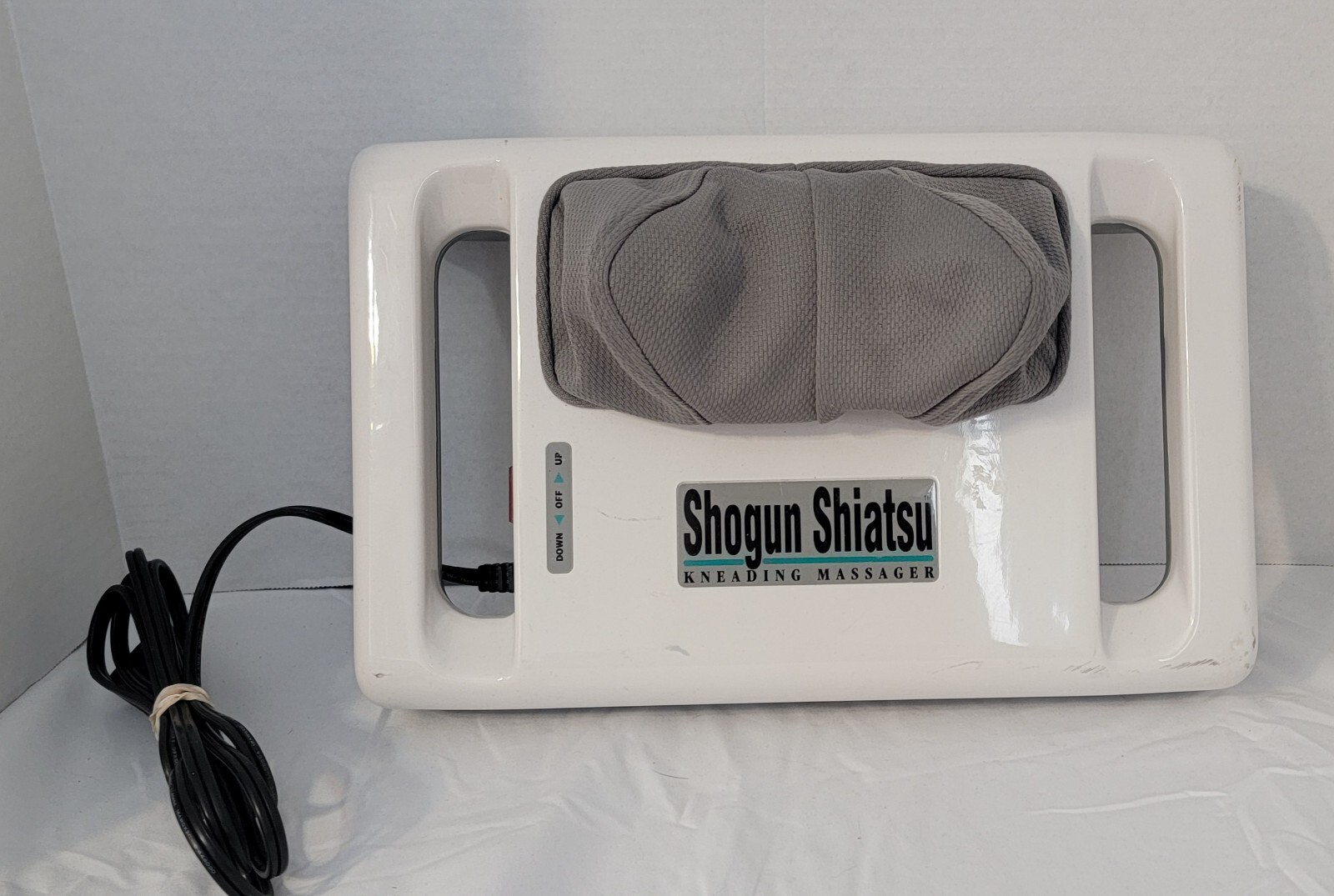 Shogun Shiatsu Kneading Massager Model SM-444 Portable Massager Homedics