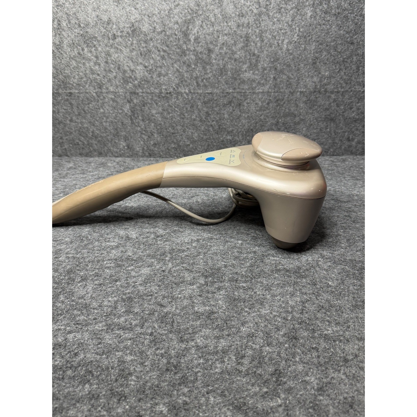 Brookstone Percussion Massager Handheld Dual Node Variable Speed Tan 235333