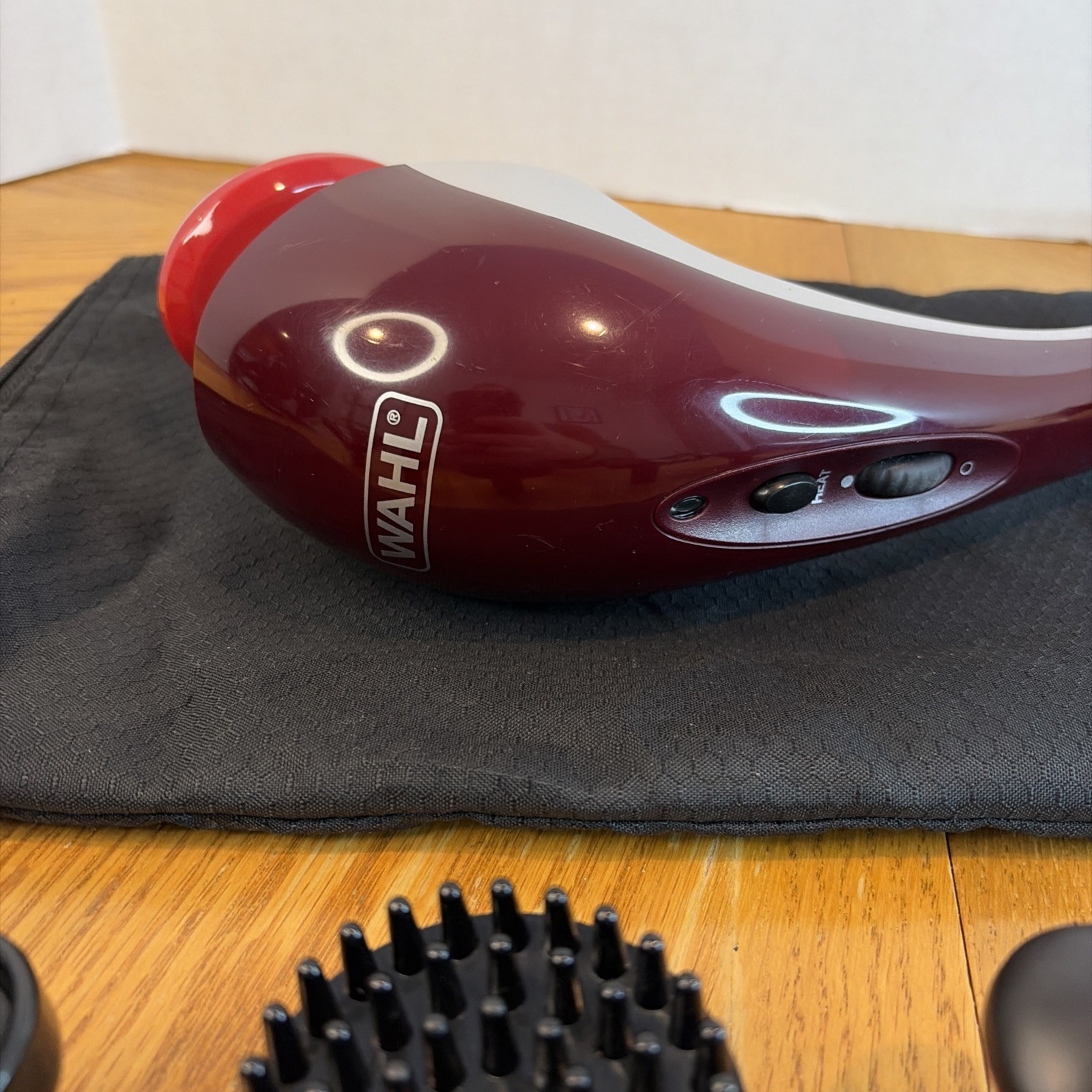 WAHL Hot & Cold Therapeutic Body Massager Model 4295A With Bag & 7 Attachments