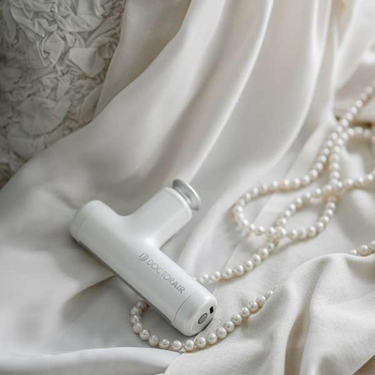 Doctor Air Exagun Hyper REG-04 White 128.1×88.2×35mm Body Care Compact Japan New
