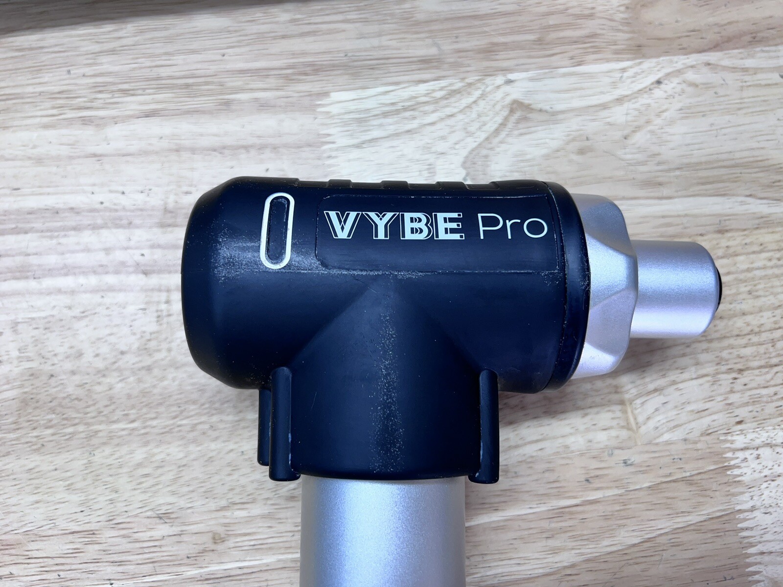 VYBE Pro Muscle Percussion Massage Gun for Athletes 9 Speeds Working READ