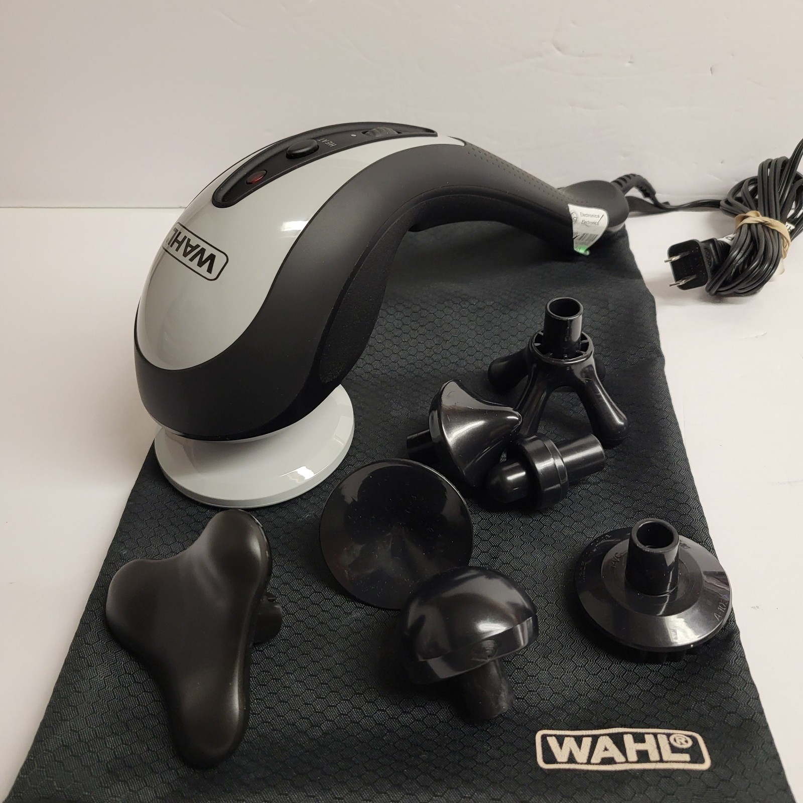 WAHL DEEP TISSUE PERCUSSION MASSAGER WITH HEAT– 8 ATTACHMENTS AND BAG (4212)