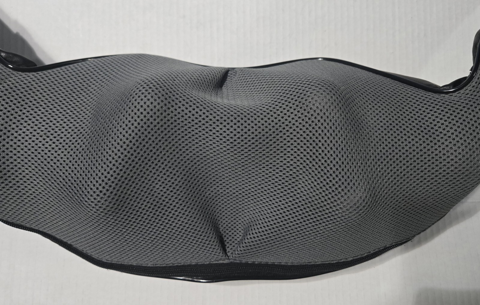Vibrating Multispeed Neck & Shoulder Massager Corded Electric Black Gray Leather