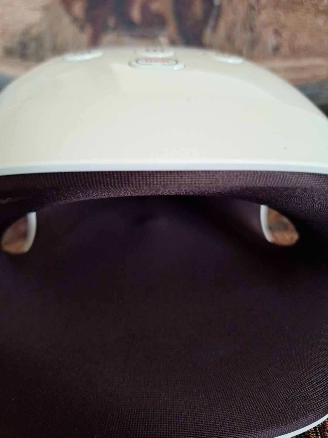 Cincom CM-026H White Air Compression Rechargeable Cordless Hand Massager Working