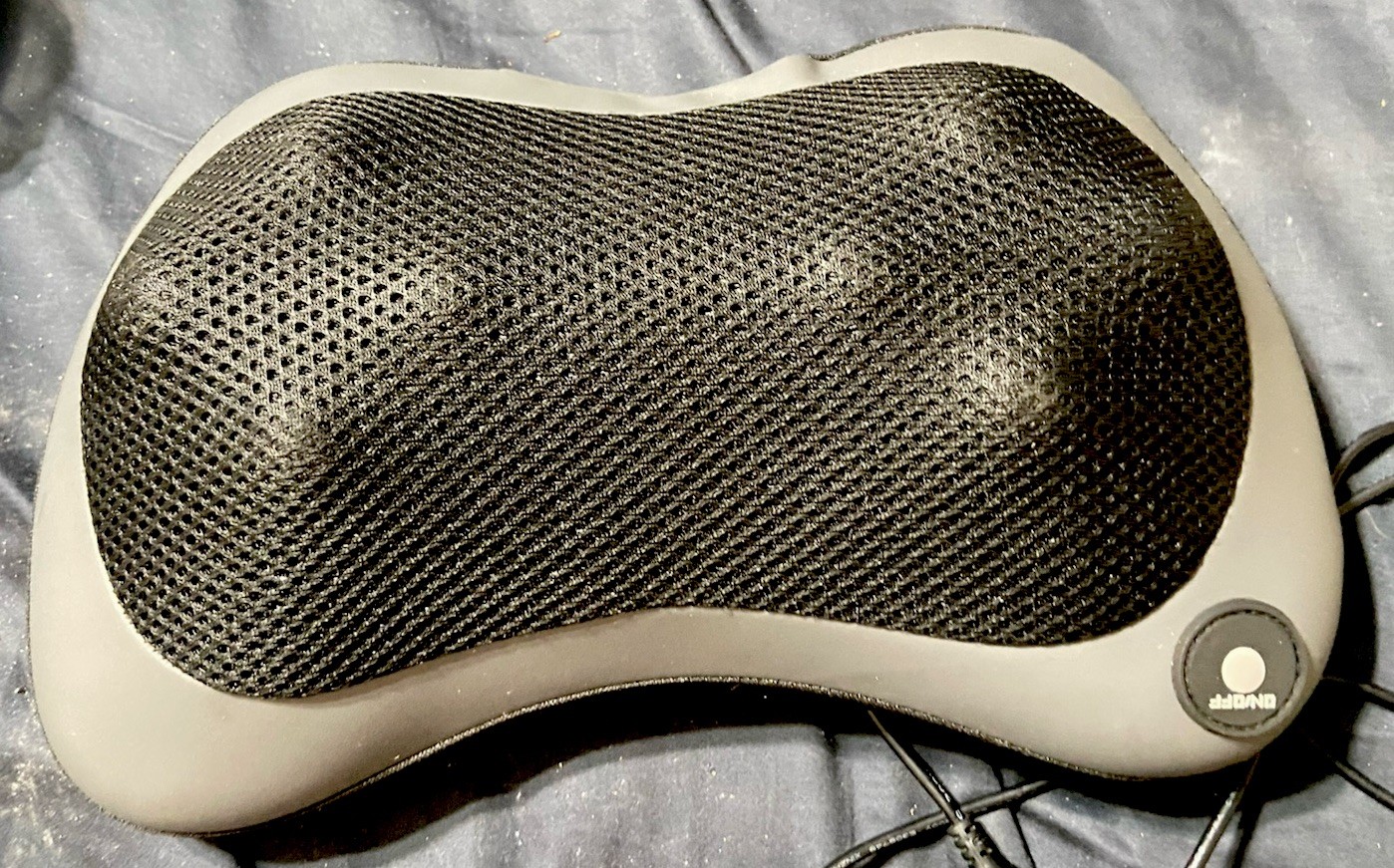 FlexWorks Shiatsu Back Massager Pillow Heat Deep Kneading Nodes XT122 Nw W/O Box