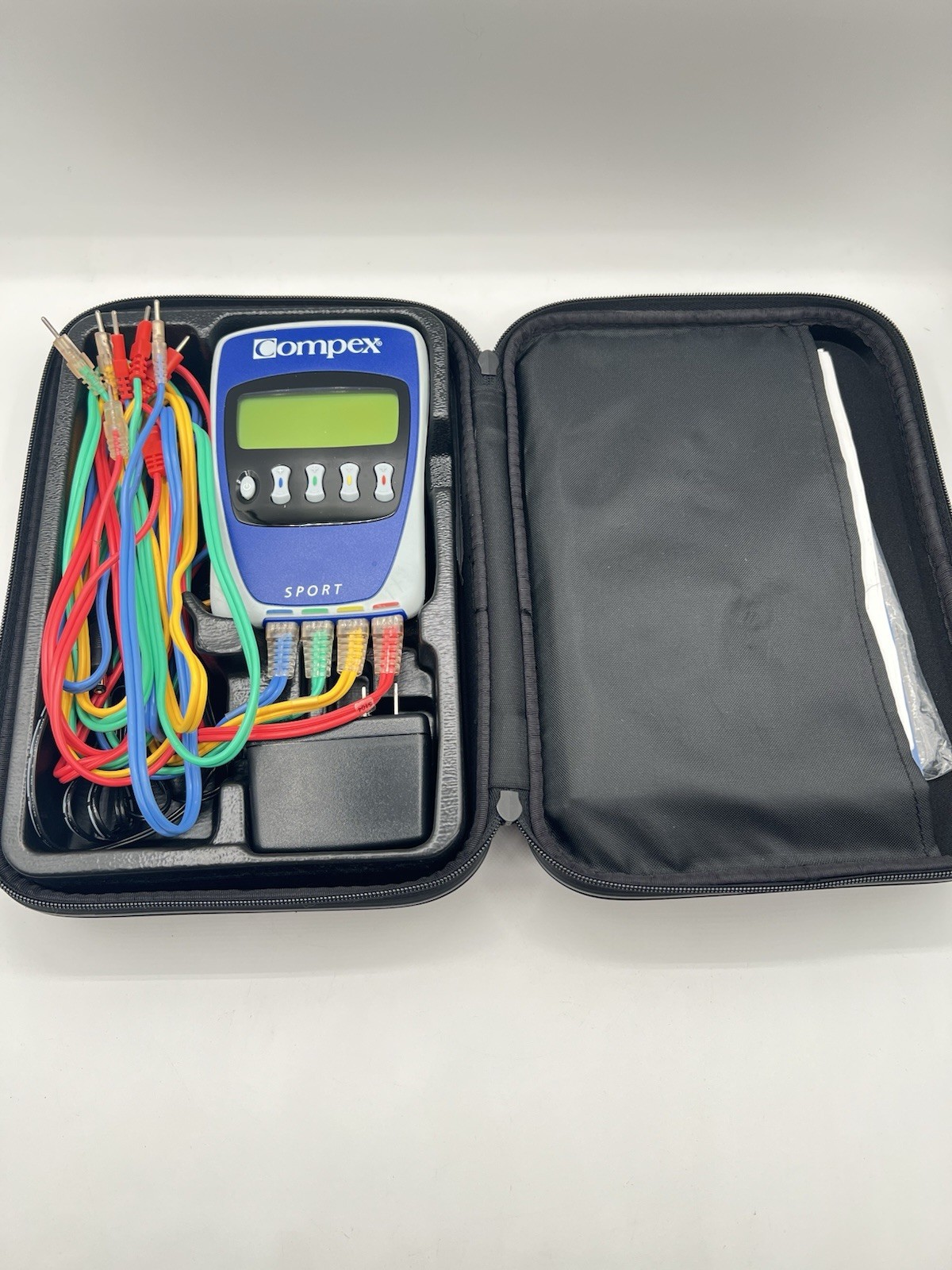 Compex Sport Muscle Stimulator 4 Channel EMS Unit Complete w/ Case Electrodes
