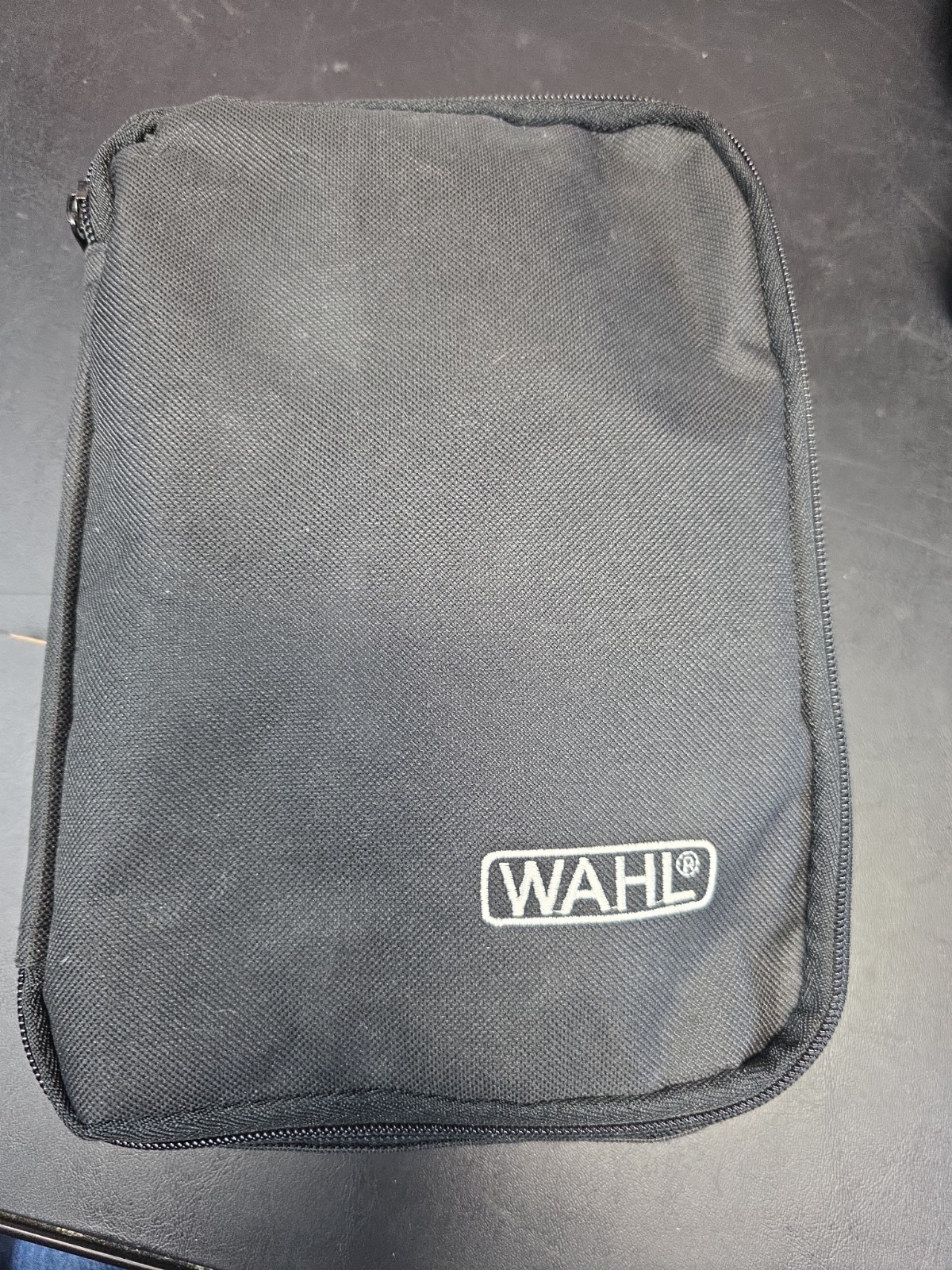 WAHL Heat Therapy Heated Handheld Massager w/ Attachments & Case Model 4295