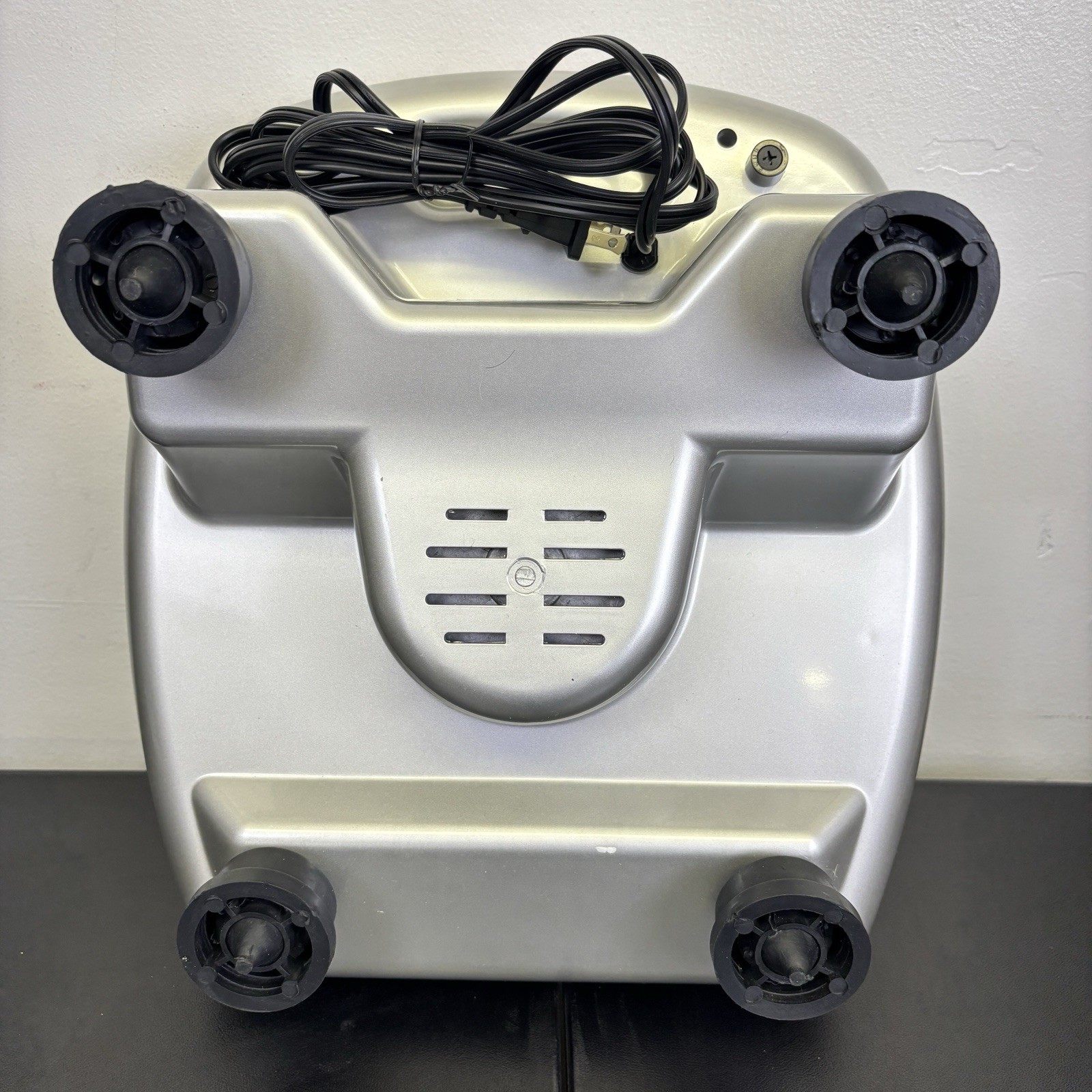 The Big Foot Infrared Foot and Calf Massager Complete w Remote and Instructions