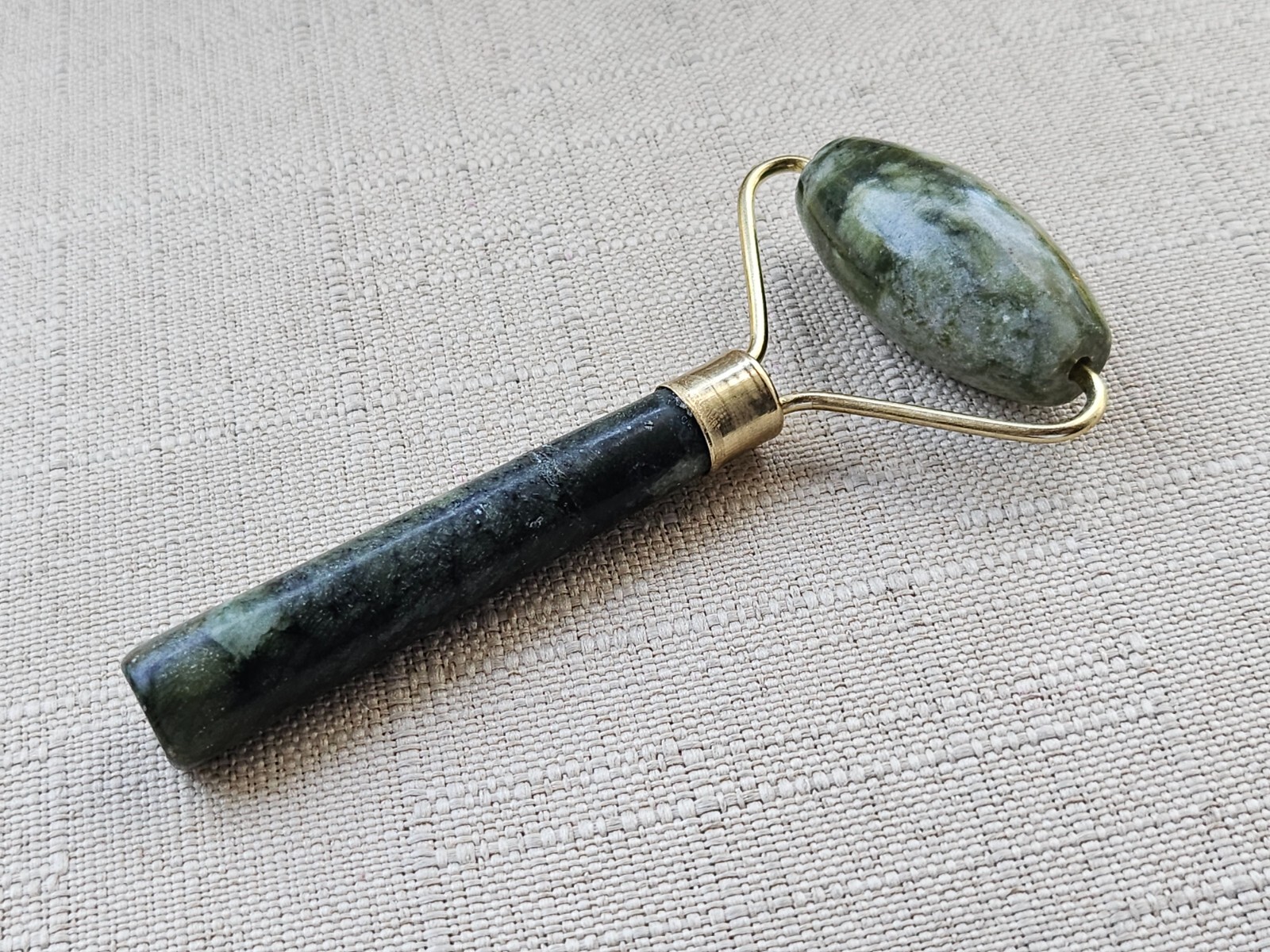 My Beauty Spot Jade Facial Roller Relieve Soothe Promotes Blood Circulation
