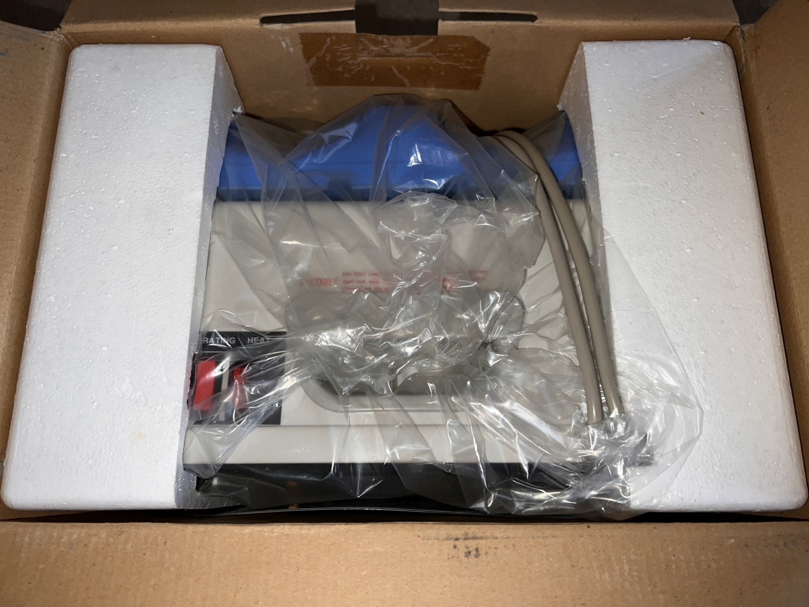 Evergain CN-305DL Aerobic Exerciser Stress Buster Massager Chi Machine With Heat