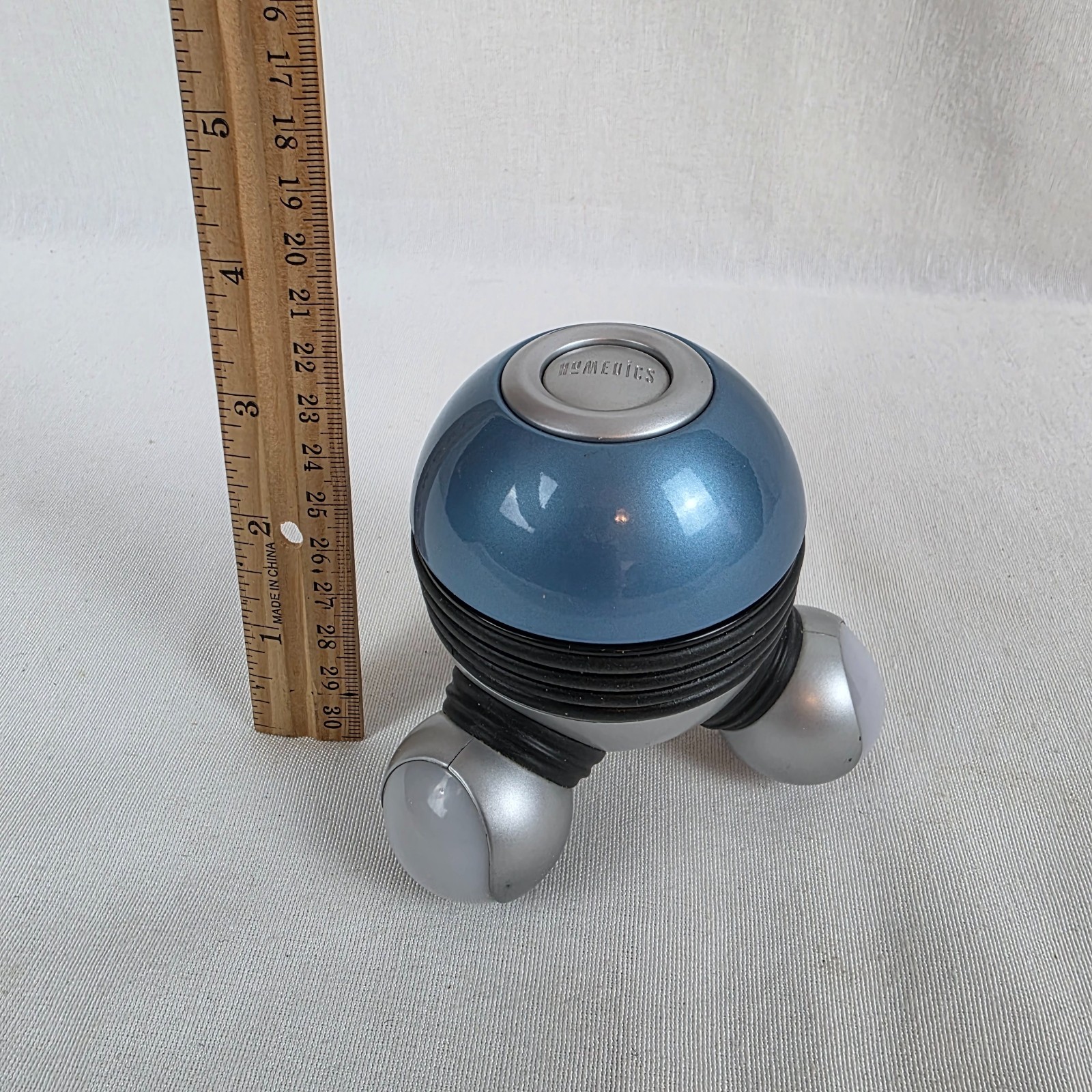 Hometics Mini Massager With Led Light Displays 4 inches PM-35