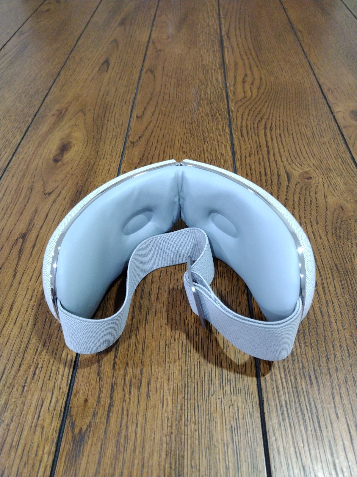Breo iSee M Eye Massager, Air Pressure, Kneading Massage Heat Compression, Music